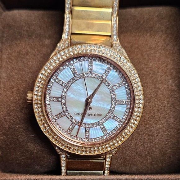 Rose Gold Michael Kors watch - Picture 1 of 6